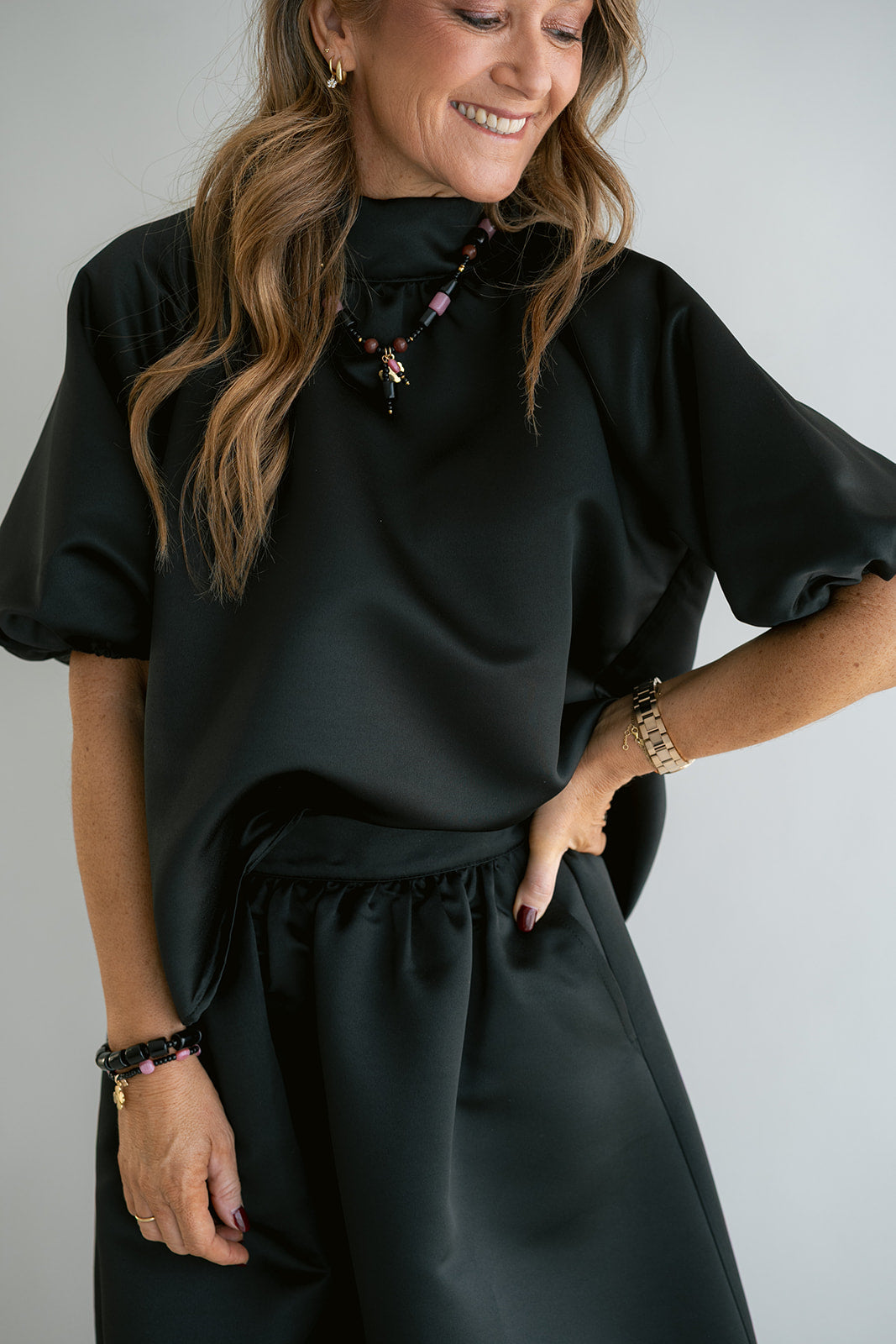 Julia Skirt Satin Black