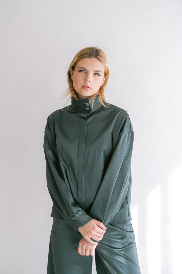 Max Blouse Satin Sage Green
