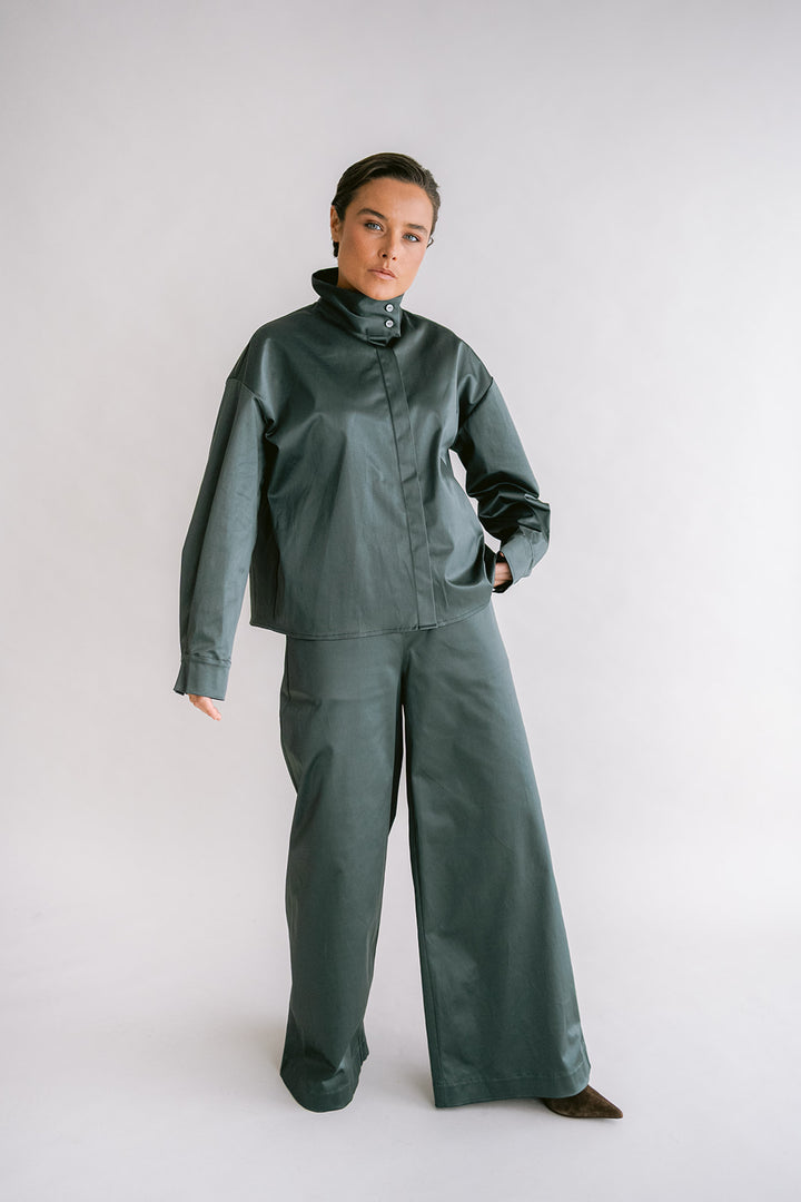 Max Blouse Satin Sage Green