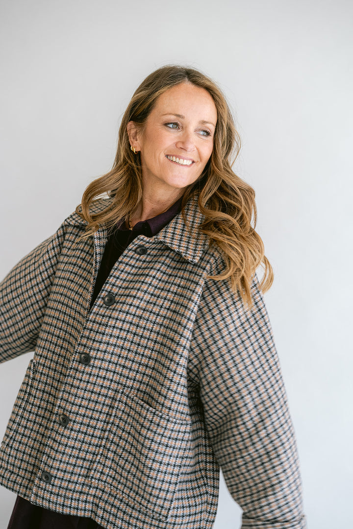 Noor Jacket Short Check