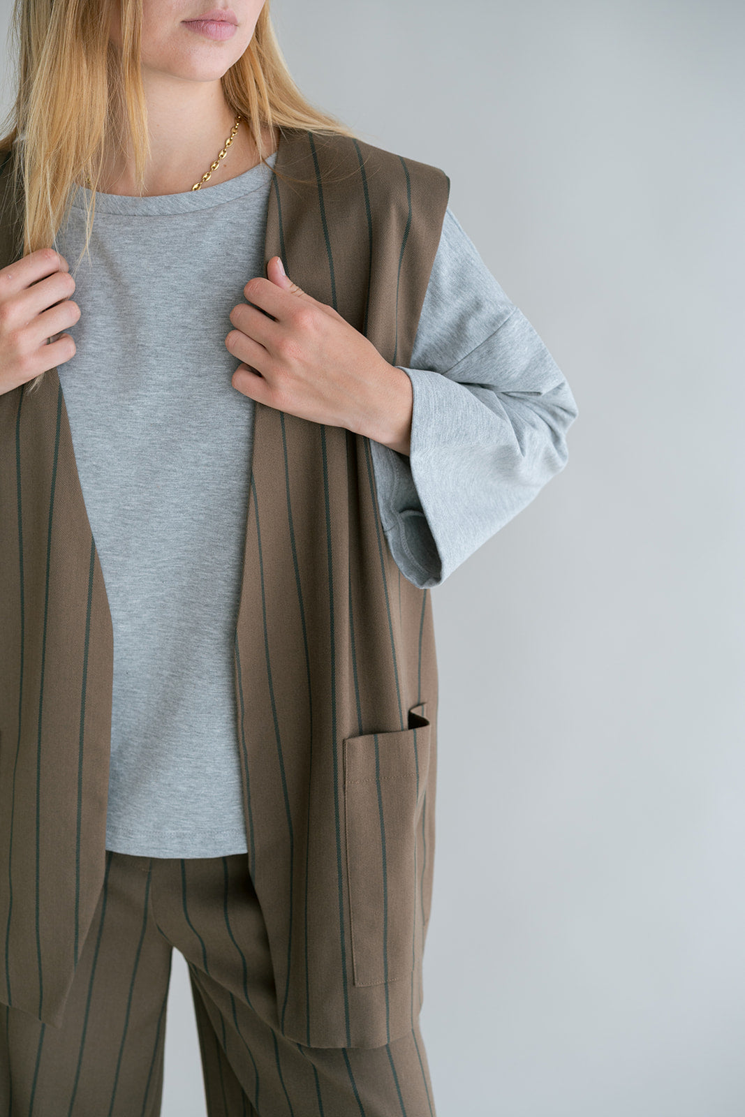 Puck Gilet Brown Green Stripe