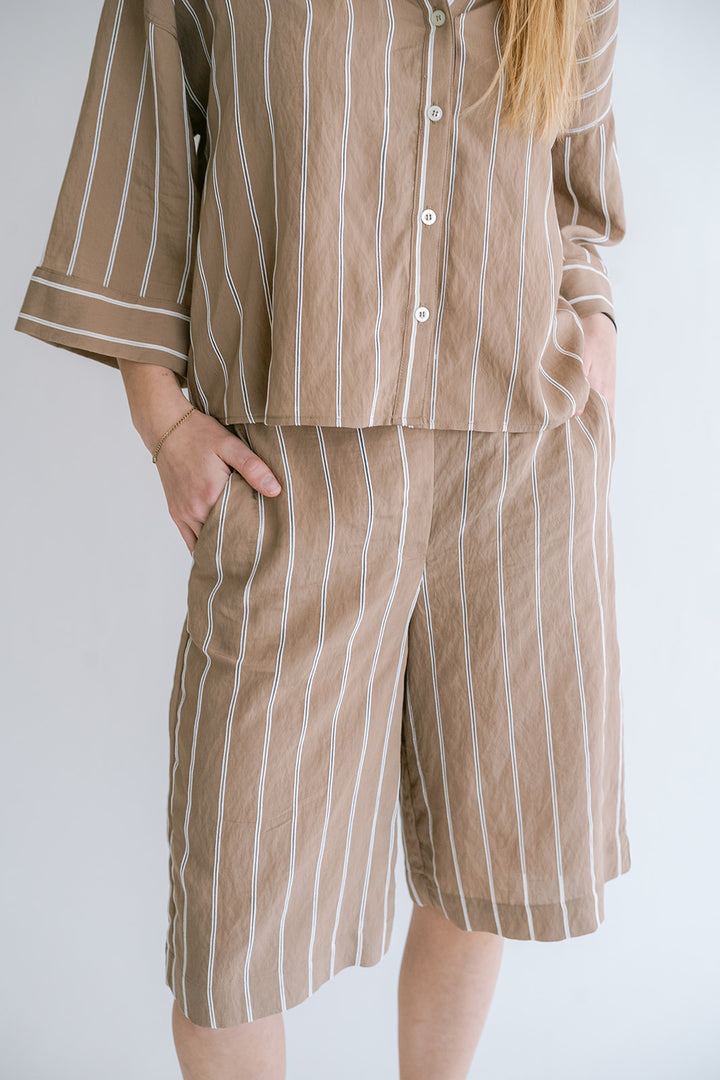 Sam Bermuda Taupe Stripe