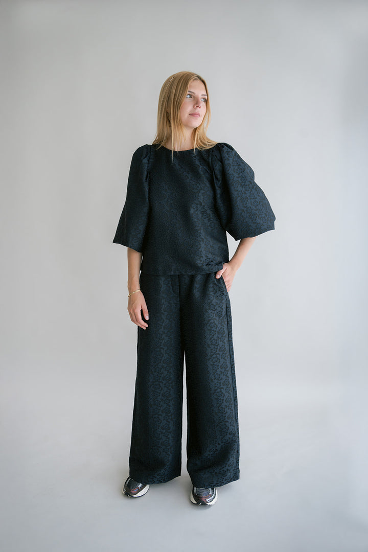 Sam Pants Navy Flower