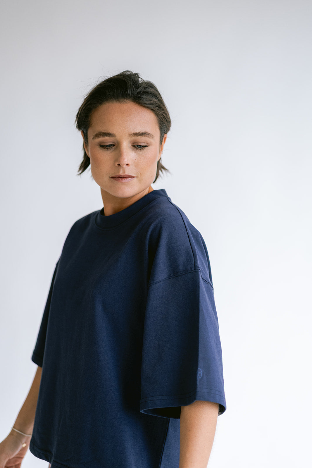 Viktor Tee Uni Navy