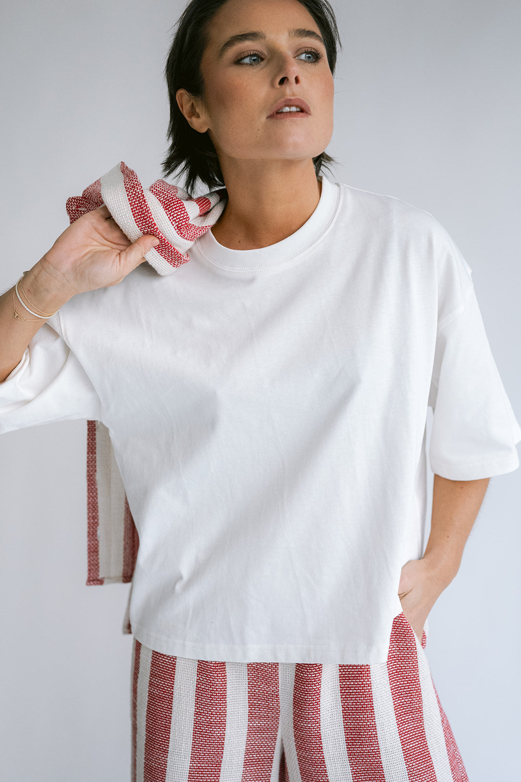 Viktor Tee Uni Off White